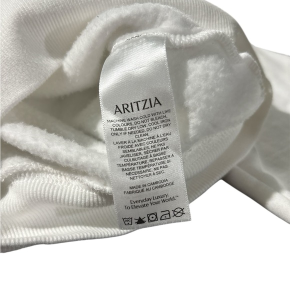 Aritzia cozy fleece mega crew White Women's Sweatshirt - Picture 4 of 8
